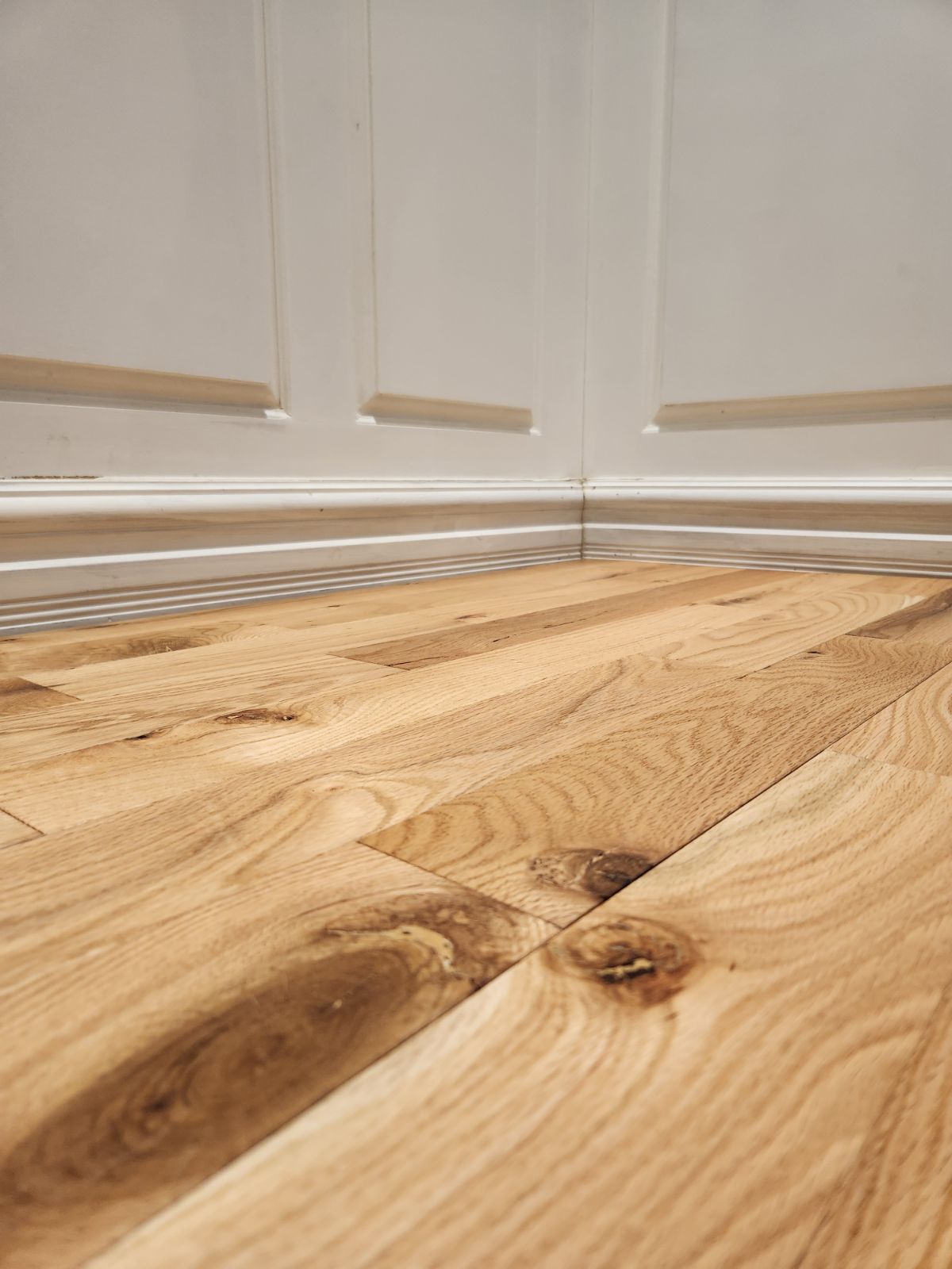 3-1/4" Red Oak Natural Rustic Grade Wire Brushed Matte Finish