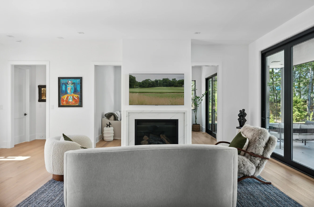 Wide Plank White Oak Neutral Hardwood