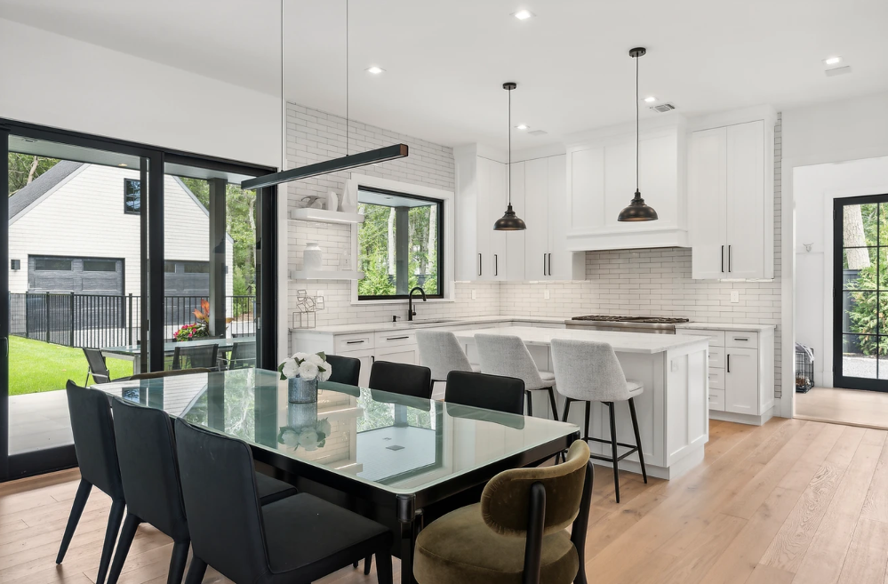 Wide Plank White Oak Neutral Hardwood