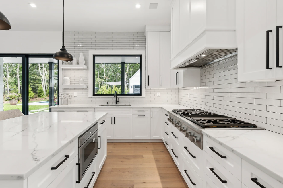 Wide Plank White Oak Neutral Hardwood