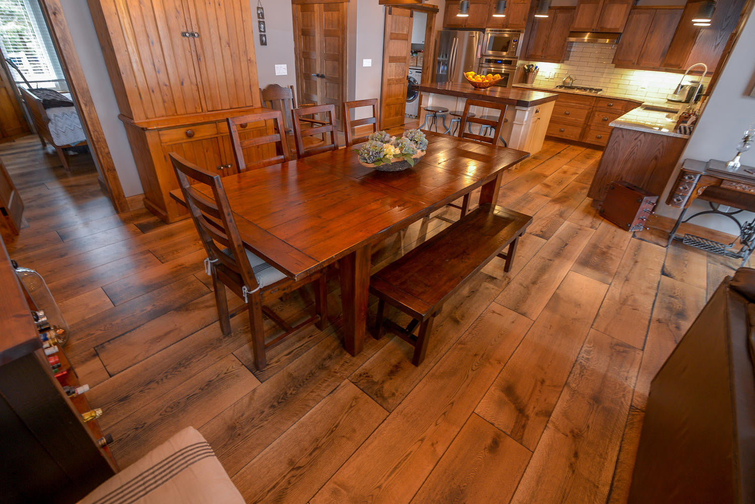 White Oak Hardwood Flooring - Gaylord Wide Plank Flooring 