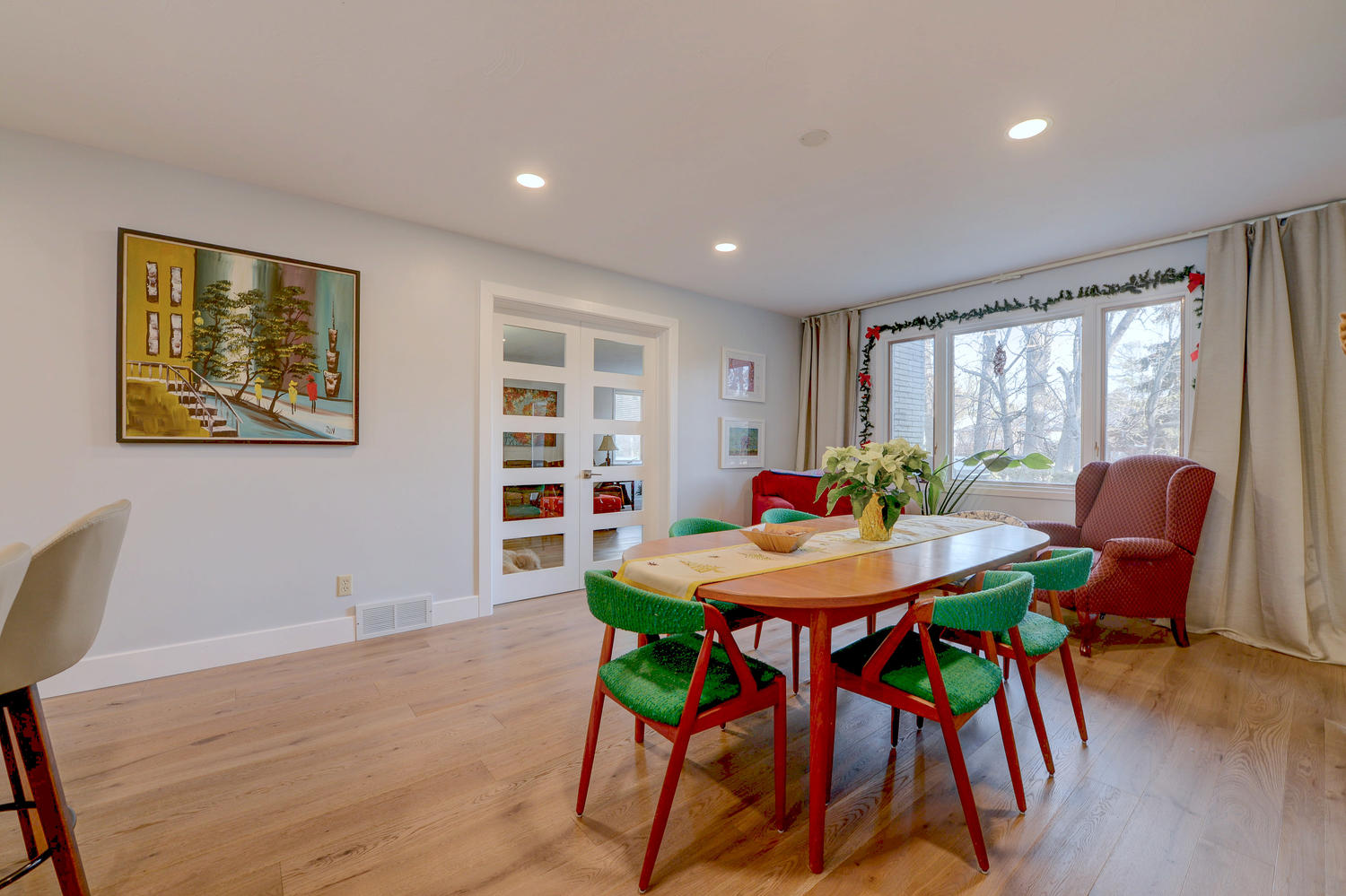 White Oak Hardwood Flooring - Gaylord Wide Plank Flooring 