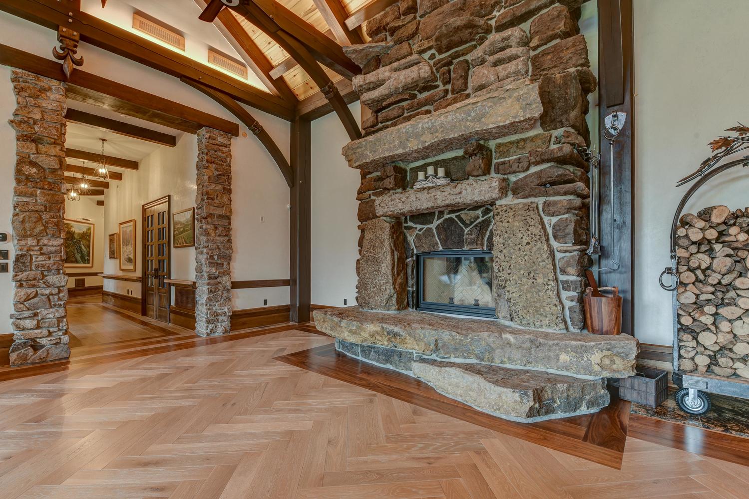 White Oak Hardwood Flooring - Gaylord Wide Plank Flooring 