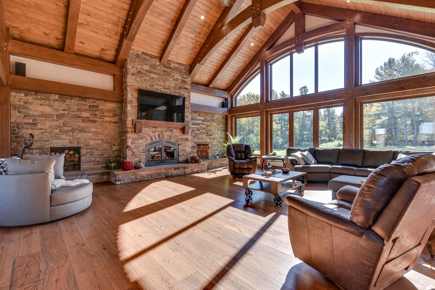 White Oak Hardwood Flooring - Gaylord Wide Plank Flooring 