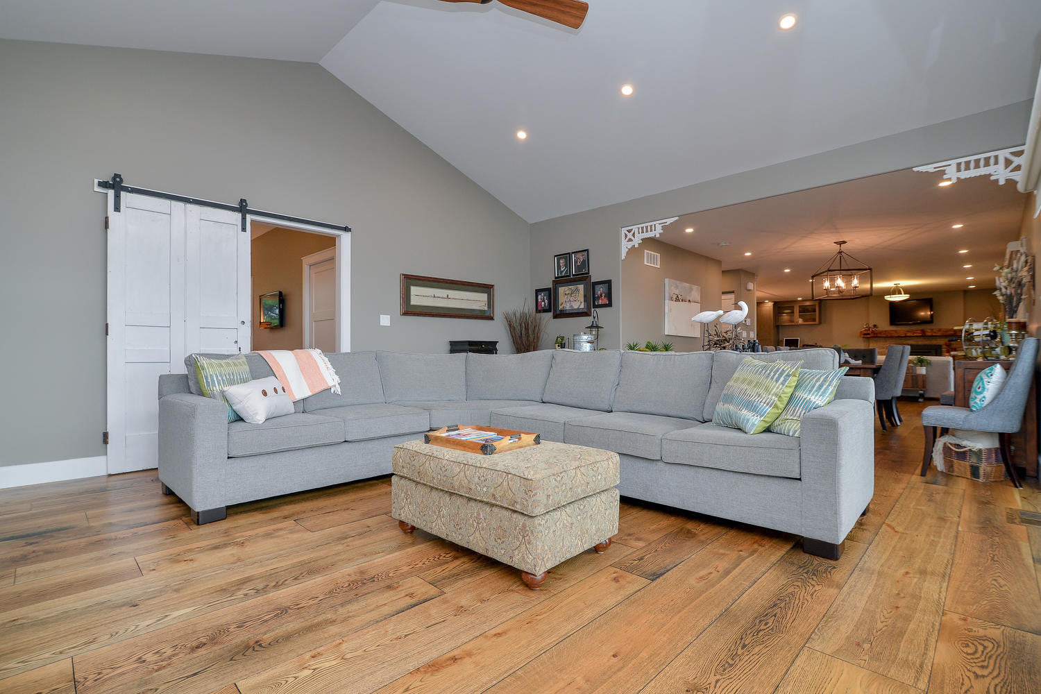 White Oak Hardwood Flooring - Gaylord Wide Plank Flooring 