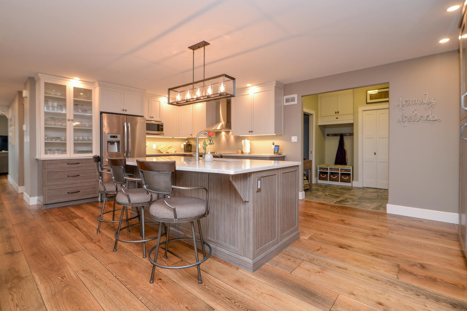 White Oak Hardwood Flooring - Gaylord Wide Plank Flooring 