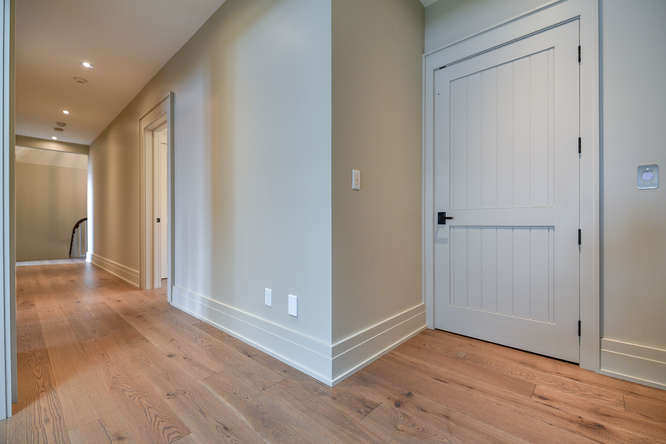 White Oak Hardwood Flooring - Gaylord Wide Plank Flooring 